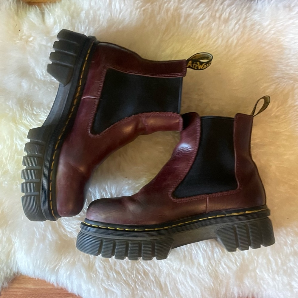 Audick Platform Chelsea Boot